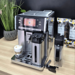 Кавомашина DeLonghi ESAM 6900 PrimaDonna Exclusive