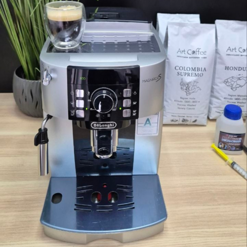 Кавомашина Delonghi Magnifica S